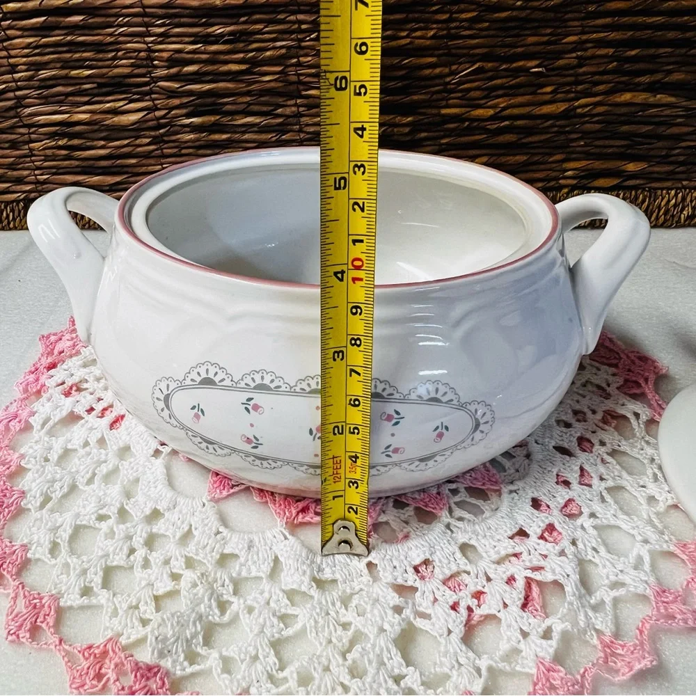 Vintage 1988 Victoriana Japan Pink Rose & Lace Covered Serving Bowl Casserole